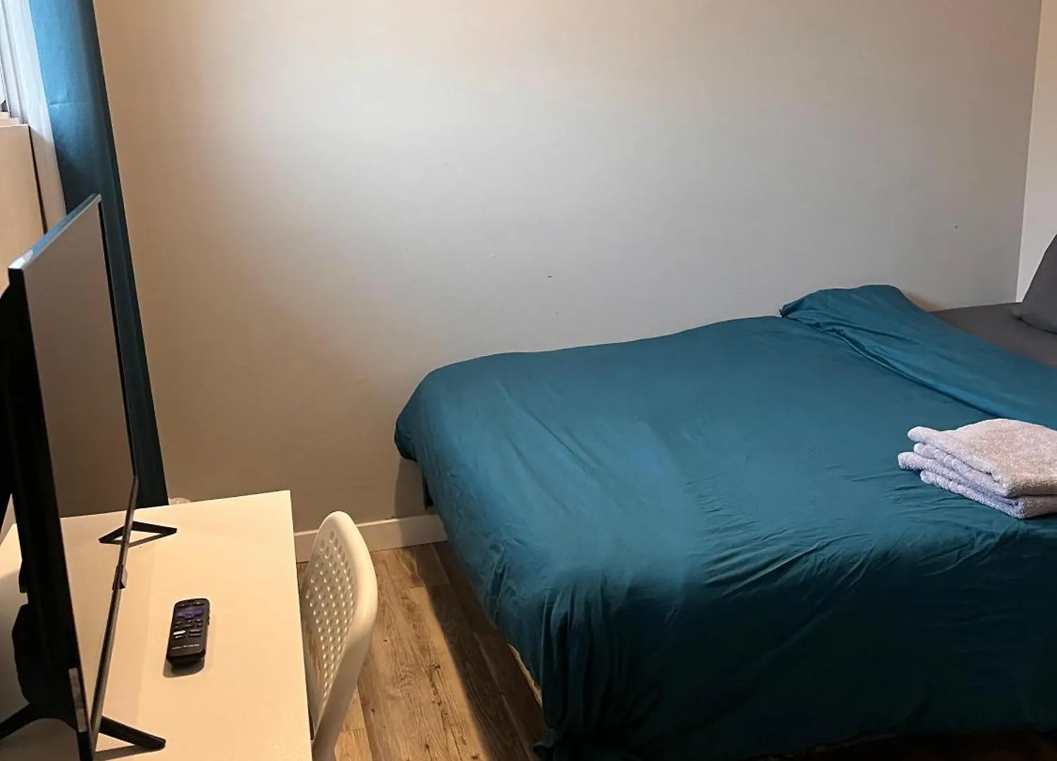 Elsichy Stay Cozy Home - Sleeps 10- Near West Edmonton Mall